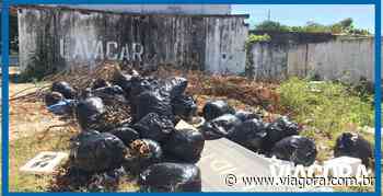 Moradores denunciam descarte irregular de lixo em posto desativado no Santa Isabel - Viagora