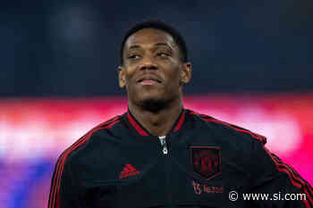 Video Shows Bruno Fernandes Sharing A Wholesome Moment With Anthony Martial - Sports Illustrated