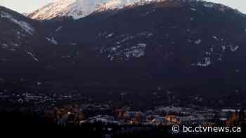 2 dead, 2 in custody after daylight shooting in Whistler, B.C.