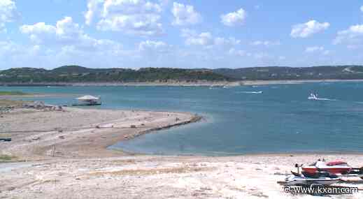 Lake Travis is 54% full; that's not stopping boaters