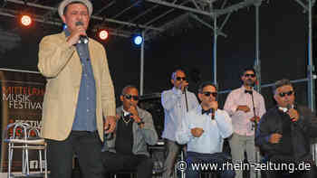 Heiße Rhythmen im Innenhof von Burg Namedy: Vokalartisten bringen karibische Lebensfreude - Rhein-Zeitung