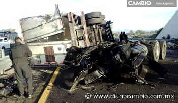 Trailero se queda dormido y choca vs camioneta en Tecamachalco; deja un hombre sin vida (FOTOS) - Diario Cambio