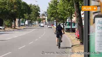 Radweg schafft Platz für Fahrräder auf der Neuburger Straße
