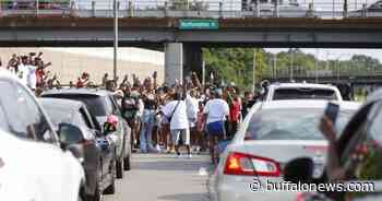 Police deem impromptu blockade of Route 33 Expressway 'extremely dangerous' - Buffalo News