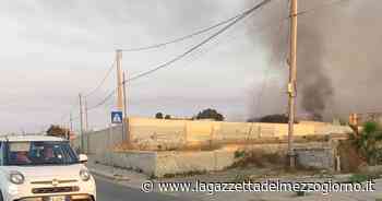 Bari, incendio sul Lungomare di San Giorgio: a fuoco un casolare. Fiamme anche sulla provinciale di Casamassima - La Gazzetta del Mezzogiorno