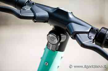 Grado, cade dal monopattino elettrico e non si rialza: trasportato a Udine - Il Goriziano