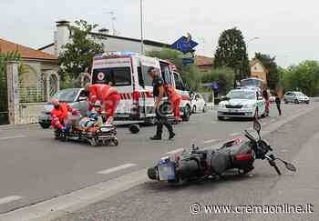 Crema. Scontro tra un'auto e una moto in via IV Novembre, ferita una giovane donna - Crem@ on line
