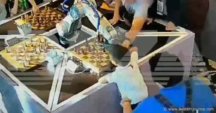 Bad Move: Chess-Playing Robot Seizes and Breaks 7-Year-Old Opponent's Finger