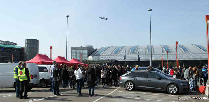 Nächstes Flug-Chaos droht: Lufthansa-Personal streikt – auch in Hamburg - Mopo.de