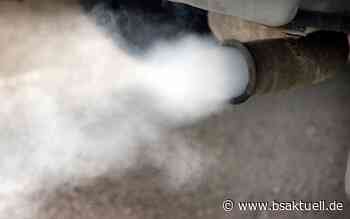 Memmingen/A7: Fünf Fahrzeuge durch verlorenen Auspuff beschädigt - BSAktuell