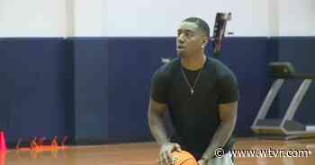 How De'Monte Buckingham found 'the right mindset' after Spiders dismissal -- and a 2nd chance - CBS 6 News Richmond WTVR