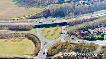 Verkehrte Welt in Fulda: Wieso Sie dieser Kreisel zum Falschfahren zwingt - hessenschau.de