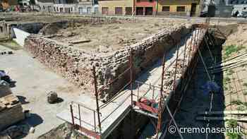 Ecco la piattaforma Biglieme sull'ex Snum , il restauro rivela l'imponenza delle antiche mura di Cremona - Cremona Sera