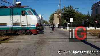 Mesagne. Auto bloccata nel passaggio a livello - Il Gazzettino di Brindisi
