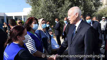 Referendum in Tunesien: Wahlbeobachter in mehreren Wahllokalen von Arbeit abgehalten