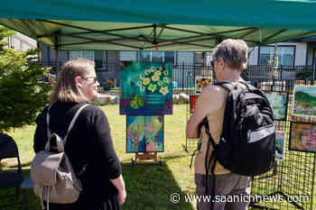 PHOTOS: Colwood park filled with art for summer show - Saanich News