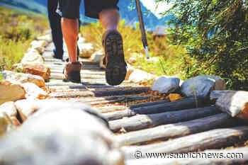 United Way takes a hike to Sooke - Saanich News