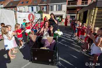Basisschool 't Vlot in Lichtervelde zwaait Juf Daisy na 40 jaar uit: “Ze mogen me altijd nog vragen voor de verhuis” - KW.be - KW.be