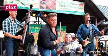 Vor 800 Besuchern: Fünf Cousins rocken Gladenbach - Mittelhessen