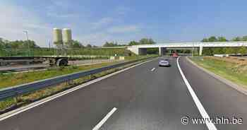 Chauffeur wisselt van plaats met passagier op R6: 125 euro boete - Het Laatste Nieuws