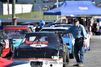 Big Rigs, mini stocks try Saratoga Speedway on for size - Comox Valley Record