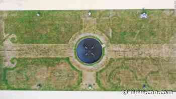 Heatwave uncovers hidden 17th century garden