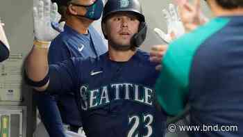 Mariners get back to winning formula, hold off Rangers 4-3 - Belleville News-Democrat