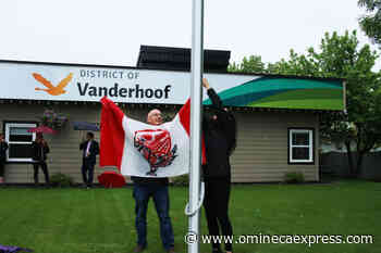 Saik'uz First Nation flag hoisted for the first time at Vanderhoof municipal office - Omineca Express