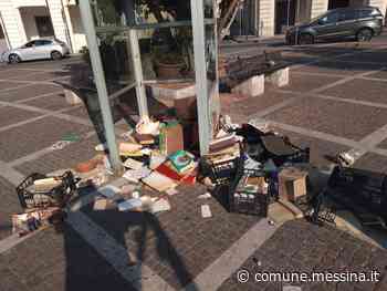Rimosse le bibliocabine in Piazza del Popolo ed in via Garibaldi vandalizzate ed in totale stato di abbandono ed incuria » Comune di Messina - Comune di Messina