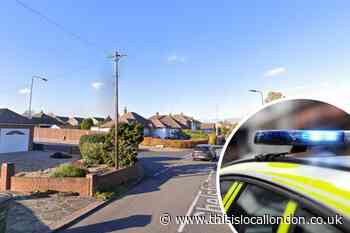 Chelsfield Lane Orpington: Man found unresponsive dies
