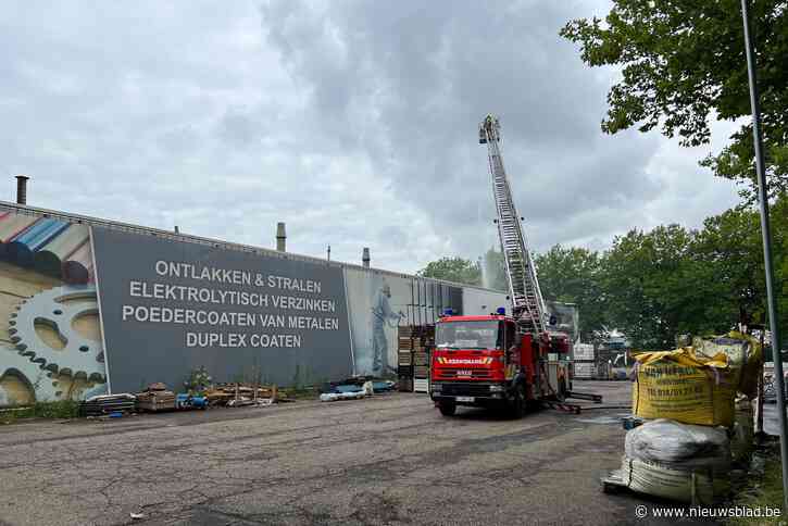 Oorzaak zware industriebrand in Herentals voorlopig nog raadsel: “Bedrijf lag stil en er was niemand aanwezig”