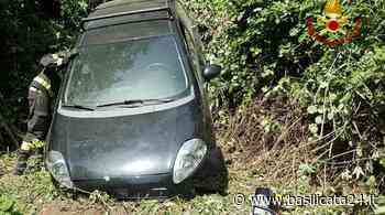 Melfi, auto finisce in scarpata: ferita una 65enne - Basilicata24