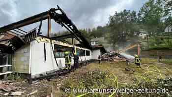 Großbrand im Südharz: Feuer zerstört Schwimmbad in Wieda