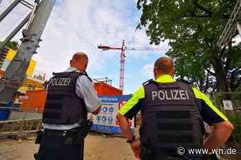 Müllsammler harrt weiter auf Baukran aus