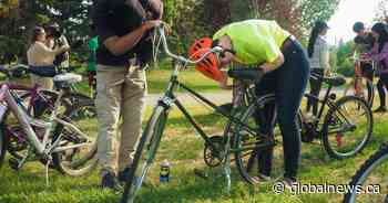 ‘Just join us’: Regina woman encourages others to explore city on bikes this summer - Global News