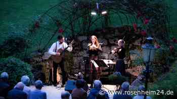 Vier Jahre Geduld enden in Begeisterung: Romantische Sommernacht im Schlosspark Vagen