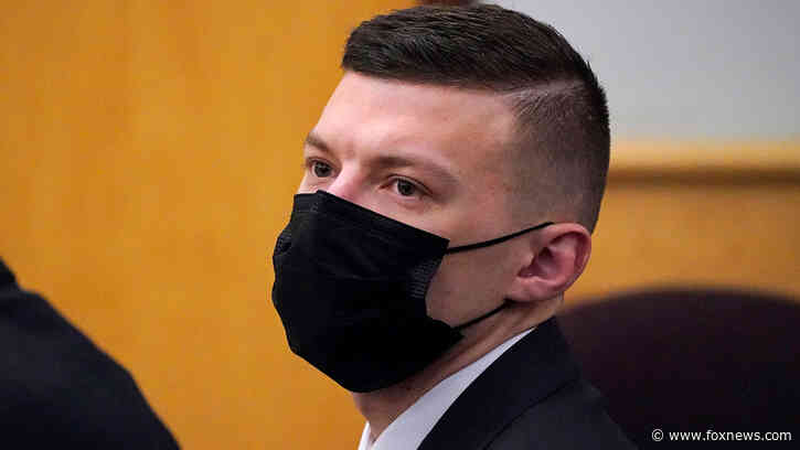 Massachusetts truck driver whose crash killed 7 motorcyclists appears in New Hampshire trial