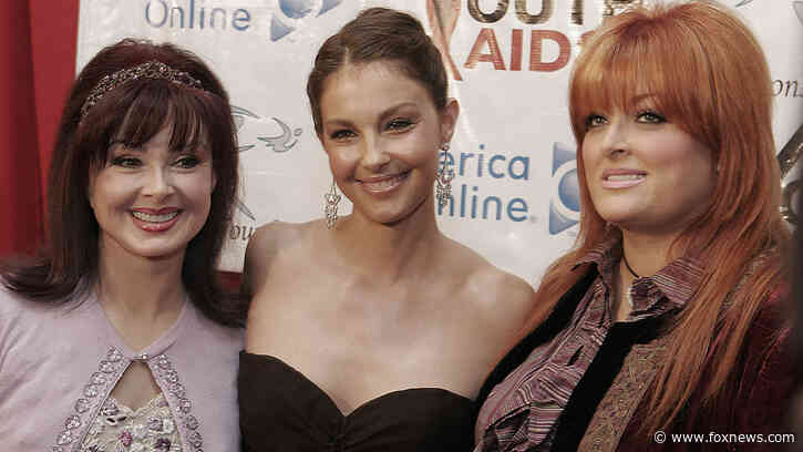 Ashley Judd reflects on Naomi Judd's suicide: 'All was forgiven long ago'