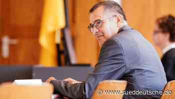 Kommunen - Bruchsal - Tisch zerstört: Verfahren gegen Bürgermeister eingestellt - Panorama - SZ.de - Süddeutsche Zeitung - SZ.de