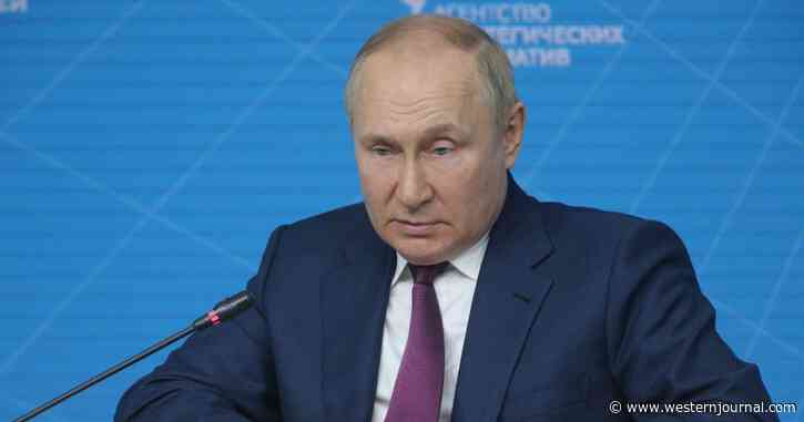 Medics Rush to Putin's Bedside in 'Late-Night' Health Scare