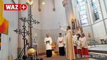 Neue Kreuze sollen ganz Heiligenhaus Segen bringen - WAZ News