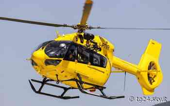 Urtato dalla sponda del tir, grave camionista a Clusone - Sky Tg24