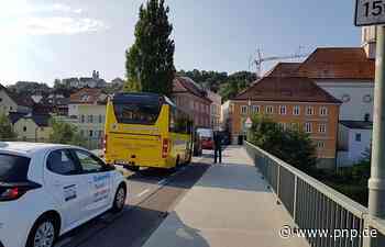 Vermummte bringen Verkehr in Passau ins Stocken - Aufmarsch auf Innbrücke - Passauer Neue Presse - PNP.de
