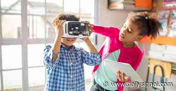 New School Model Combines Virtual Reality With Classical Education - Daily Signal