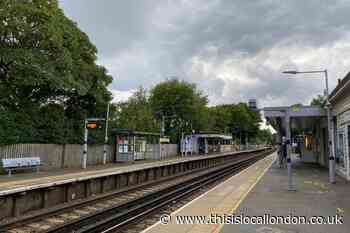 Bexley commuters share views on RMT strikes causing travel chaos
