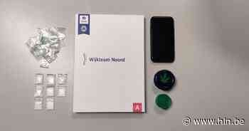 Politie betrapt twee jonge dealers: verdachte gooit drugs weg tijdens achtervolging - Het Laatste Nieuws