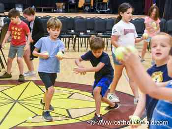 Clowning around at summer arts camp - Arlington Catholic Herald