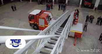 "Absolutamente indispensável" no combate a incêndios urbanos. Única auto-escada de Beja avariada há dois meses - TSF Online