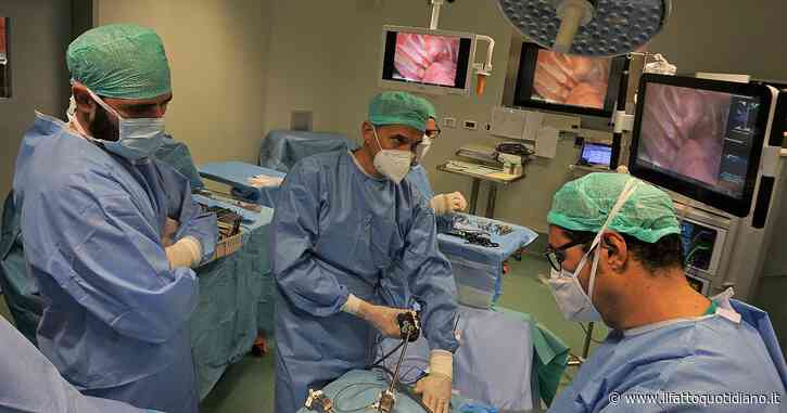 Primi due interventi con robot al Papa Giovanni di Bergamo: operata anche una bimba di 3 anni con neoplasia