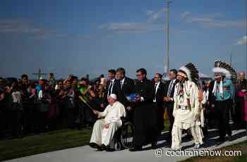 Pope leads traditional mass, uses Indigenous languages during Alberta stops - CochraneNow.com